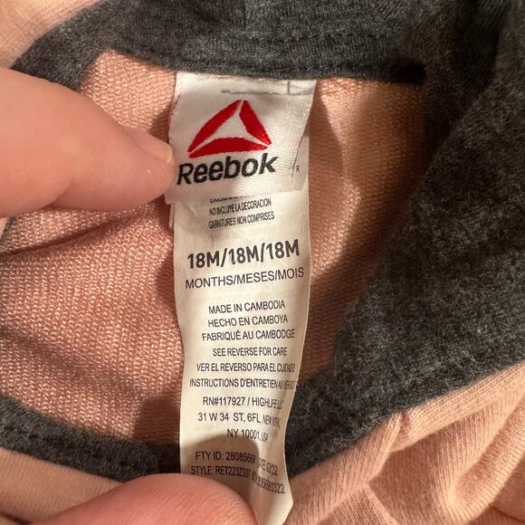 Reebok Baby Girl 18M Pullover with Hoodie - Picture 3 of 4